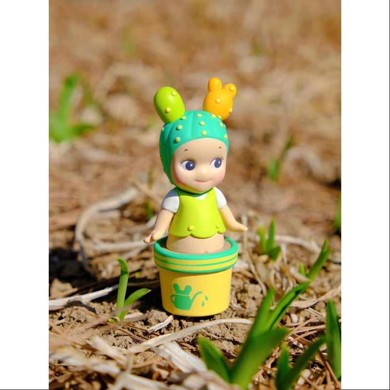 Sonny Angel Home Sweet Home Series Gardening