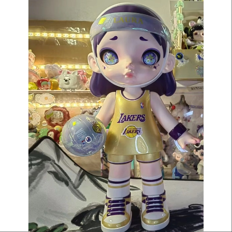 Laura Los Angeles Lakers 400% Figurine ToyCity 2023 Limited