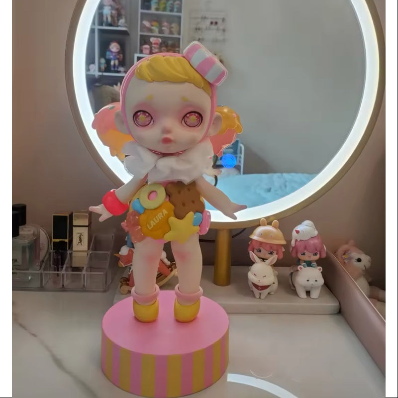 Laura Cheese Cookies 400% Figurine ToyCity 2021 Limited Edition