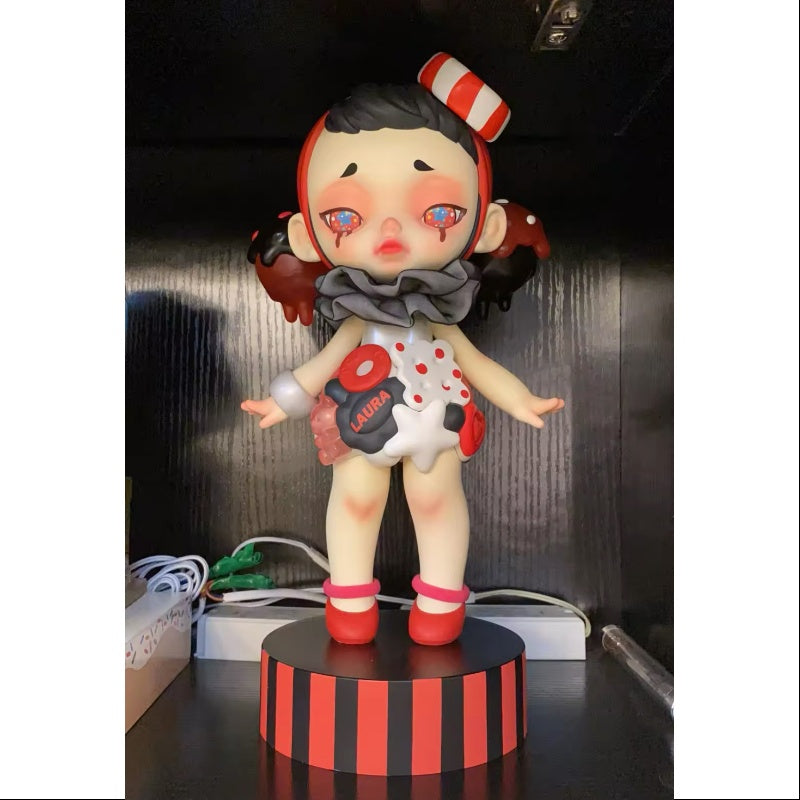 Laura Raspberry Brownies 400% Figurine ToyCity 2021 Limited Edition