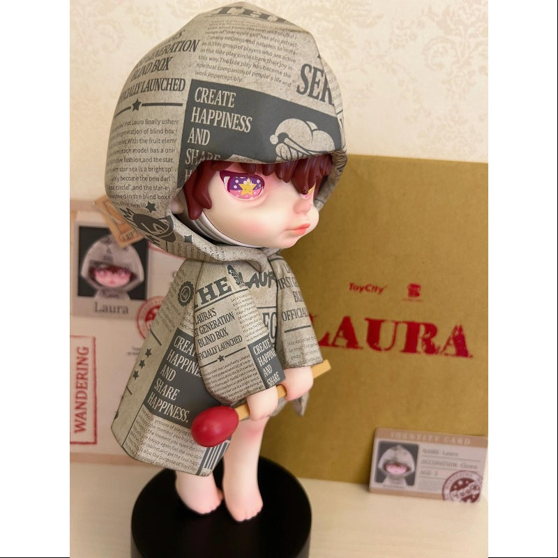 Laura Wandering 400% Figurine ToyCity 2023 Limited