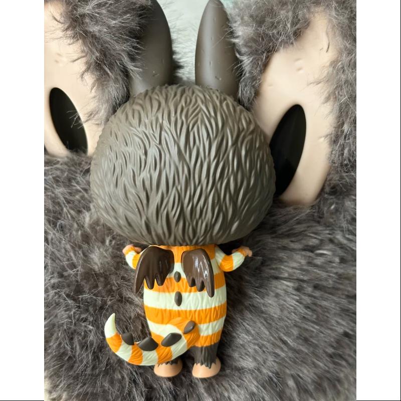 Labubu The Monsters Zimomo Titan Six Japan LIMITED