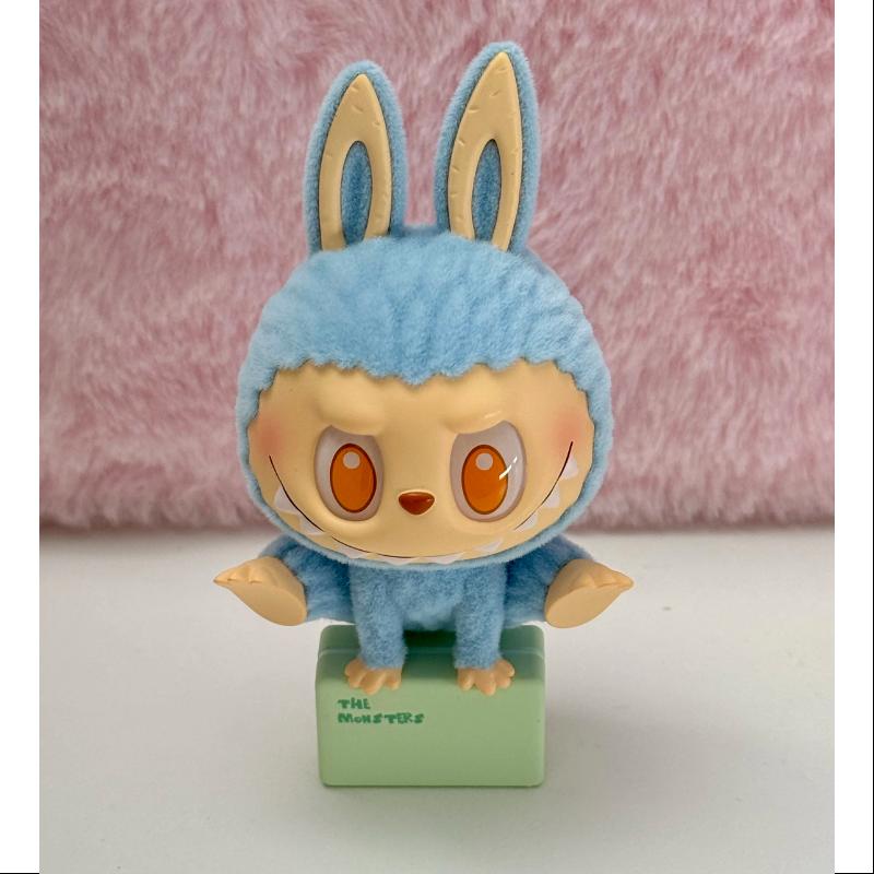 Labubu The Monsters Lazy Yoga Series Show Off