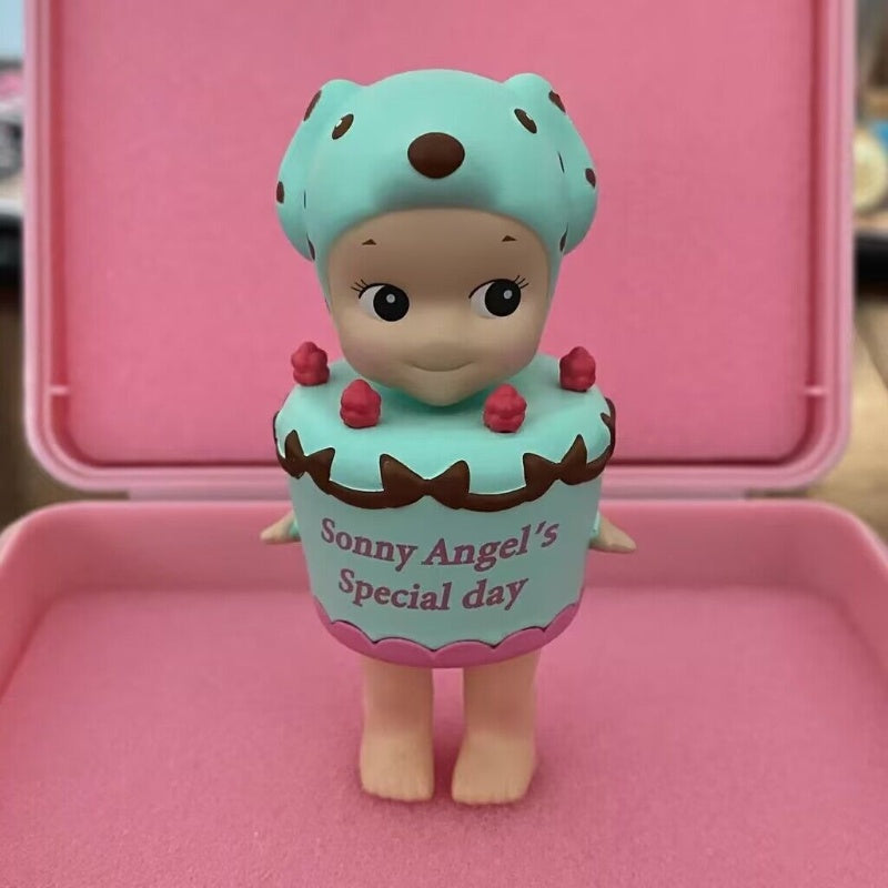 Sonny Angel 15th Anniversary Cake Series Mint Chocolate Cake Dalmatian