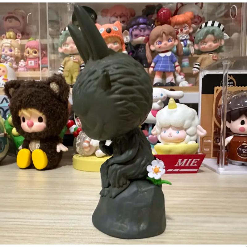 Labubu The Monsters Art Series THE THINKER