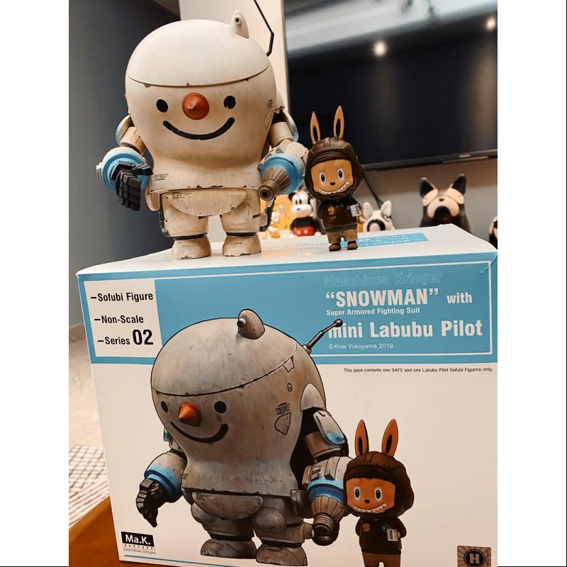 Labubu The Monsters Snowman With Mini Labubu Pilot Ver.2.0 LIMITED