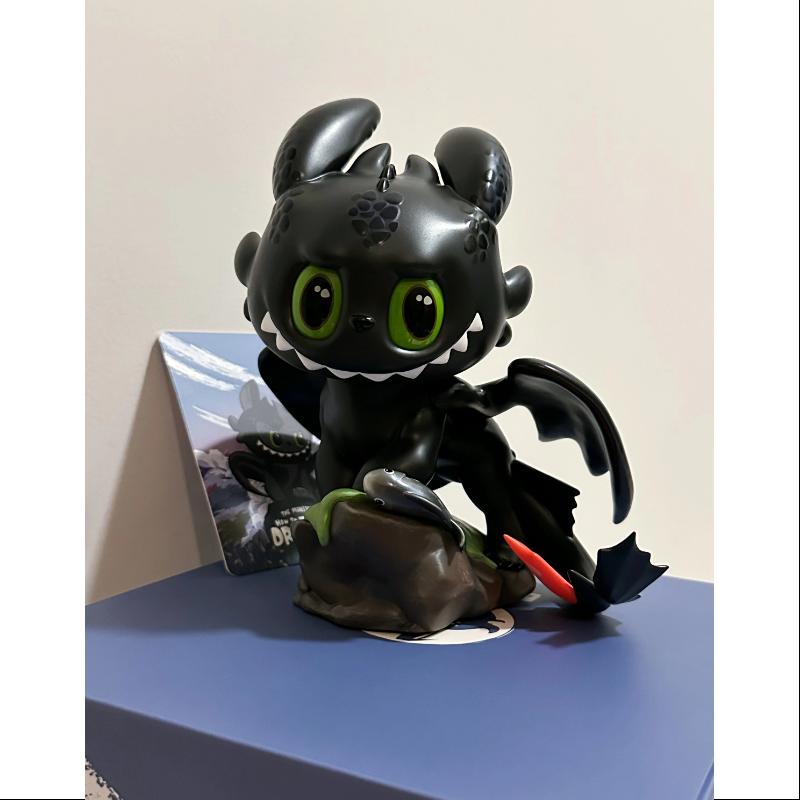 Labubu The Monsters How to Train Your Dragon Black Figurine LIMITED
