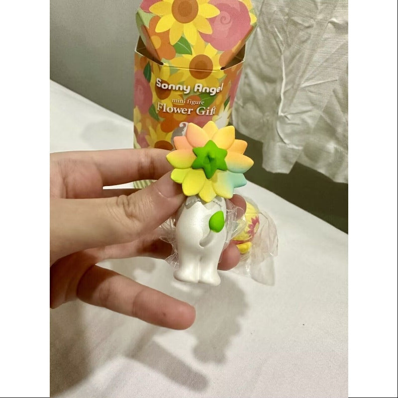 Sonny Angel Flower Gift Series Secret Robby Lion Rainbow